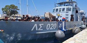 Εντοπισμός και διάσωση 71 ατόμων στην Κάρπαθο